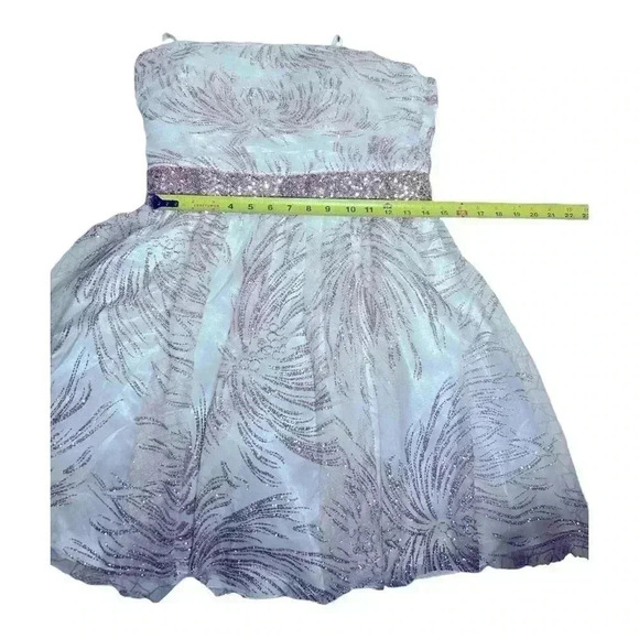 Beautiful Strapless Dress by Masquerade - Juniors Size 11/12 - Picture 6 of 11